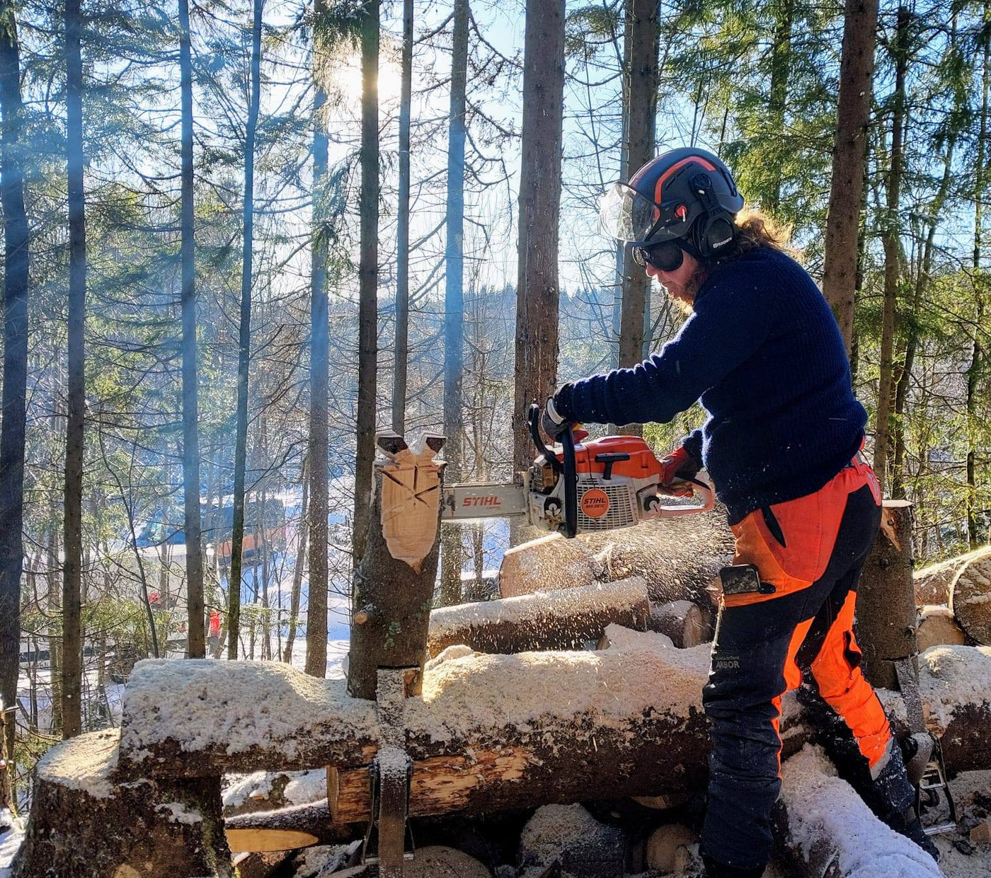 verneutstyr til motorsag og skogsarbeid